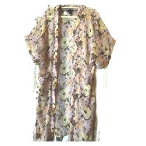 Steve Madden floral kimono pink, lavender, plum, green leaves osfm P2P:27” L:43”